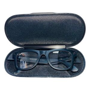 Ray-Ban Stories Wayfarer Smart Glasses — Never Used RW4002